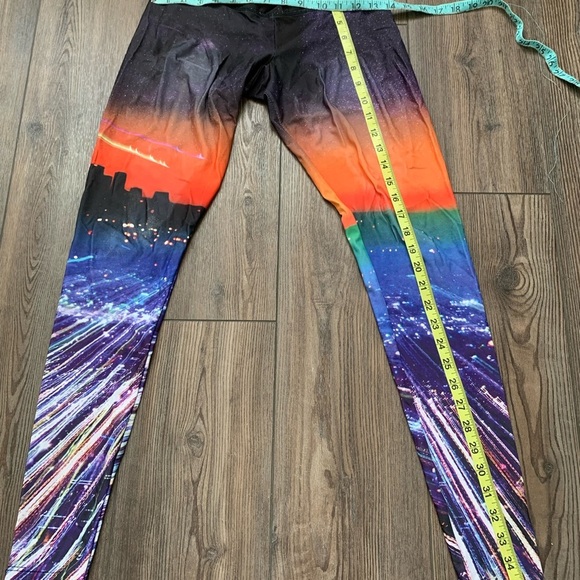 Onzie Leggings - Picture 2 of 8